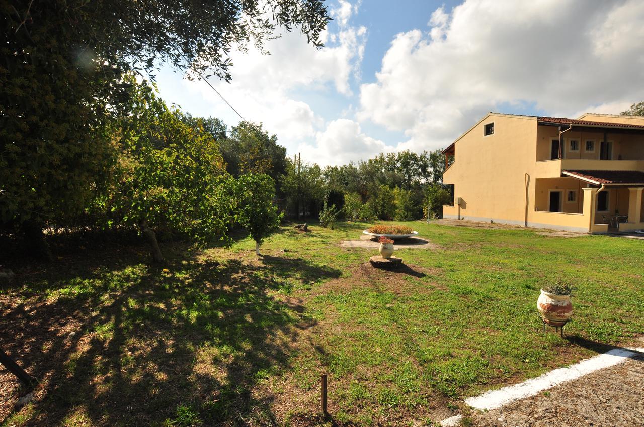 Laskaris Studios Dassia  Exterior foto